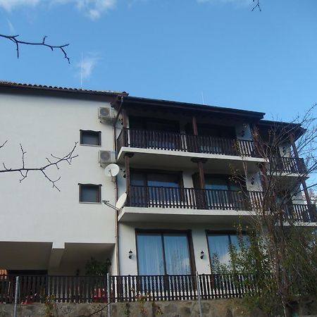 Family Hotel And Restaurant Plamena Oresak Kültér fotó