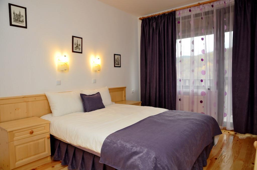 Family Hotel And Restaurant Plamena Oresak Szoba fotó